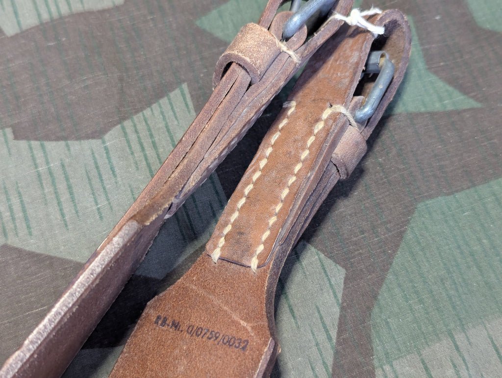 Unissued Essenträger Leather Strap Set — image 5