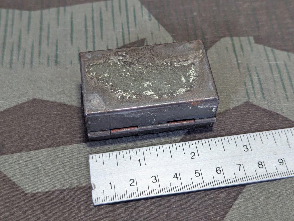 Wehrmacht Medical Needle Tin Nadeln — image 2