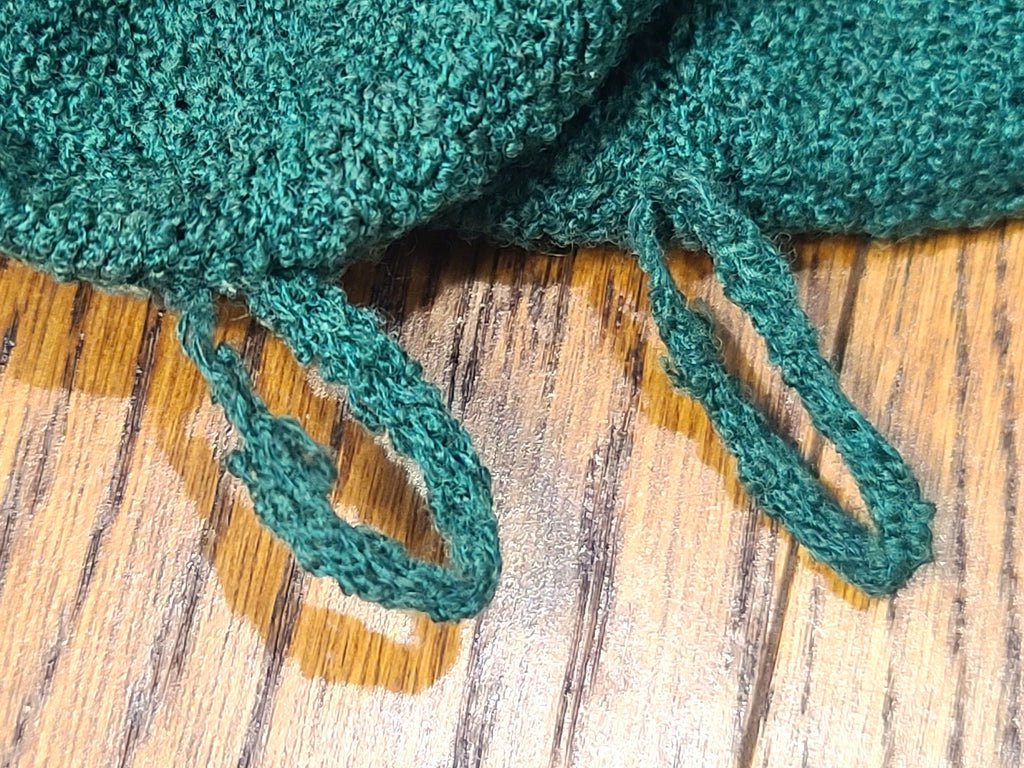 Green Knit Top and Skirt Set(B-36' W-26' H-36') — image 33