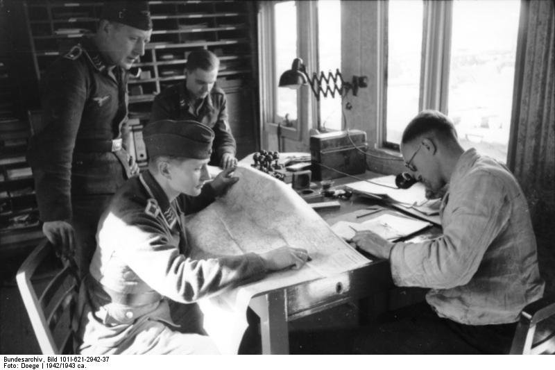 Original Kaiser Ideal Work Station Lamp — image 2