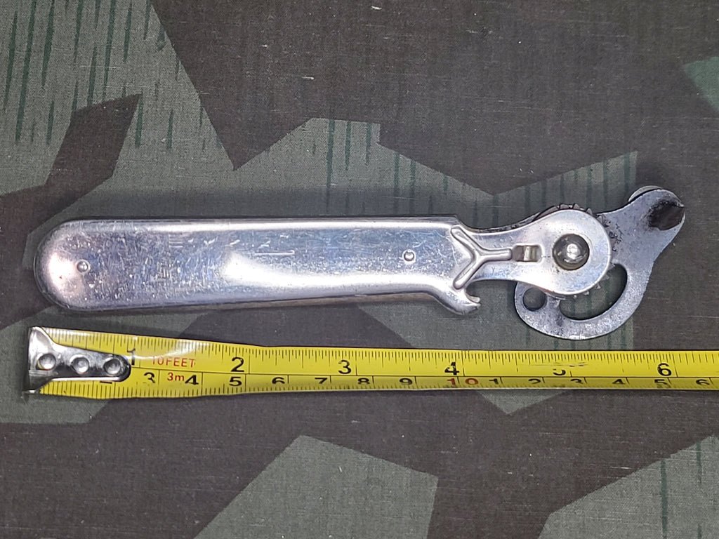 Record Can & Bottle Opener — image 2