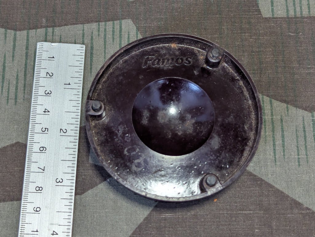 Famos Bakelite Stamp/Finger Moistening Pad — image 2