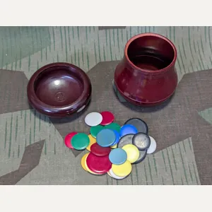 German Bakelite Knips-Spiel Game