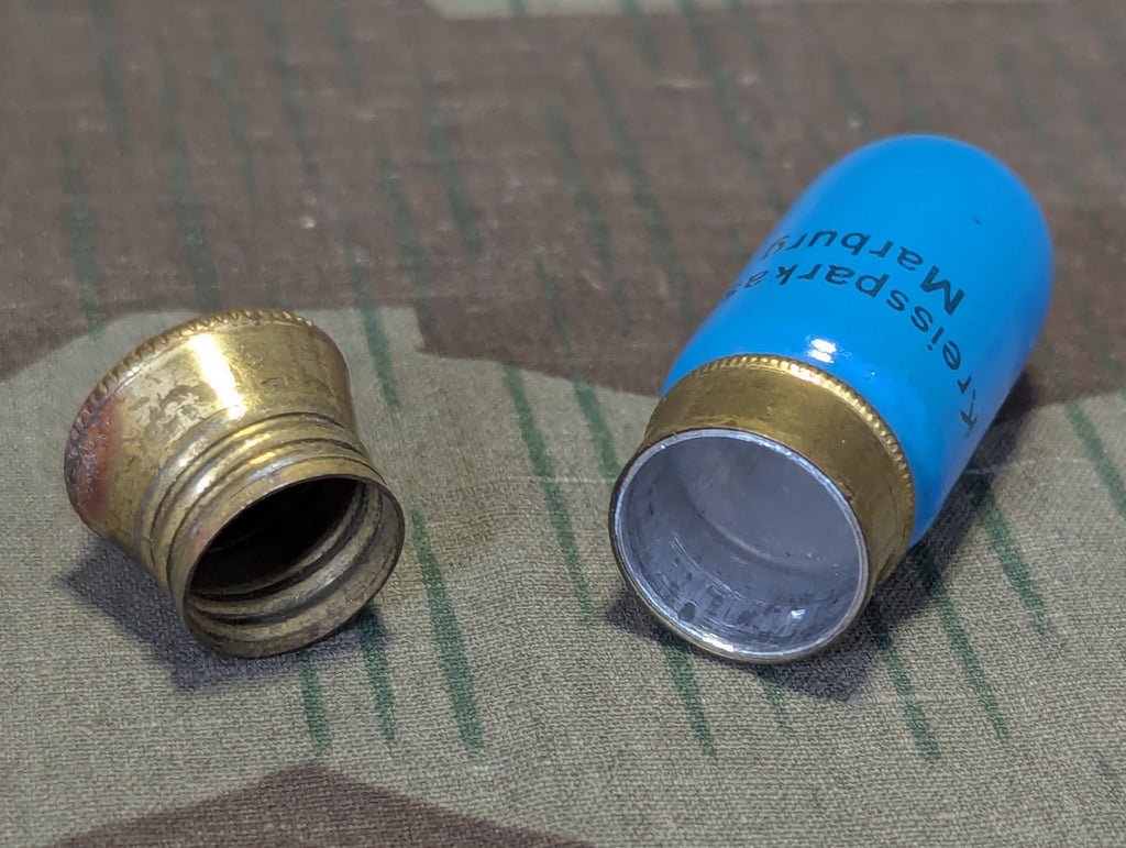 Sparkasse Marburg Sewing Needle? Container — image 3