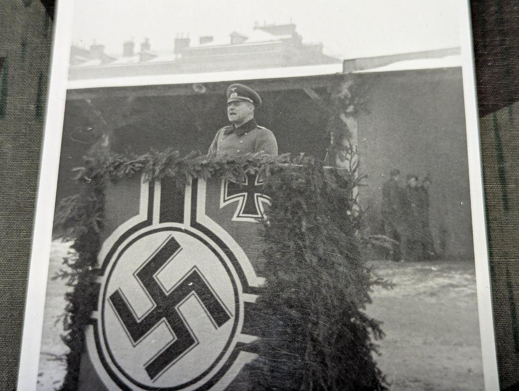 Kriegsfahne Podium Picture Postcard — image 2