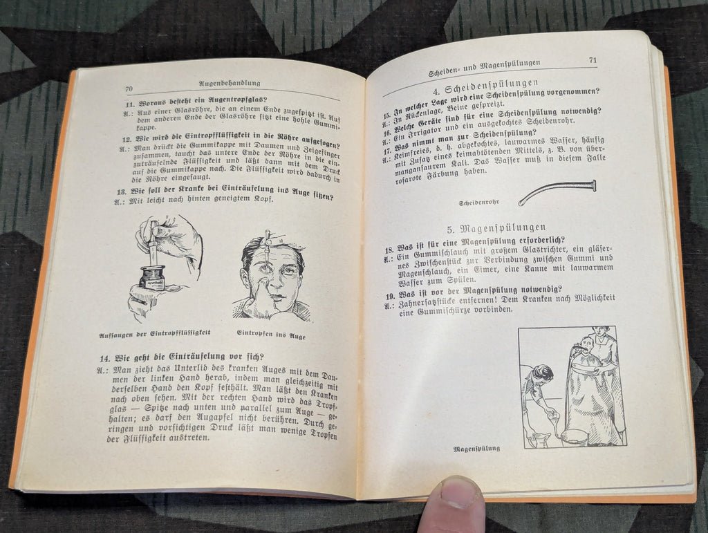 Wie Pflege Ich Kranke? First Aid Book 1940 3./Kr.Trsp.Abt. 572 — image 11