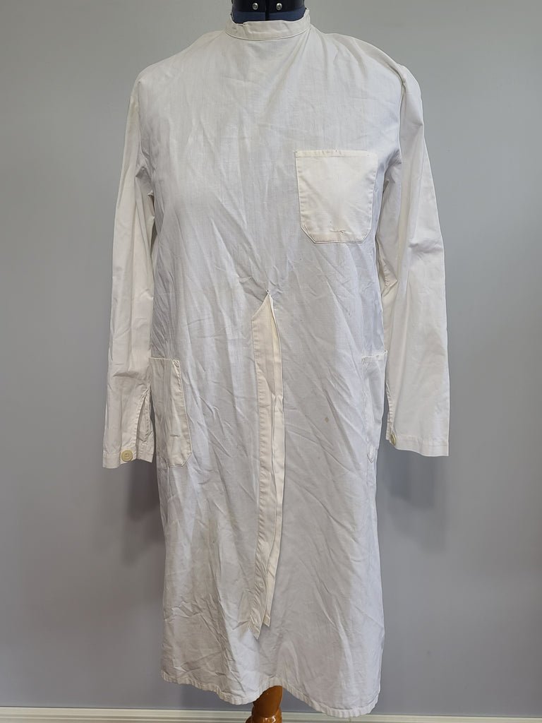 German Medical Surgery Apron — image 4