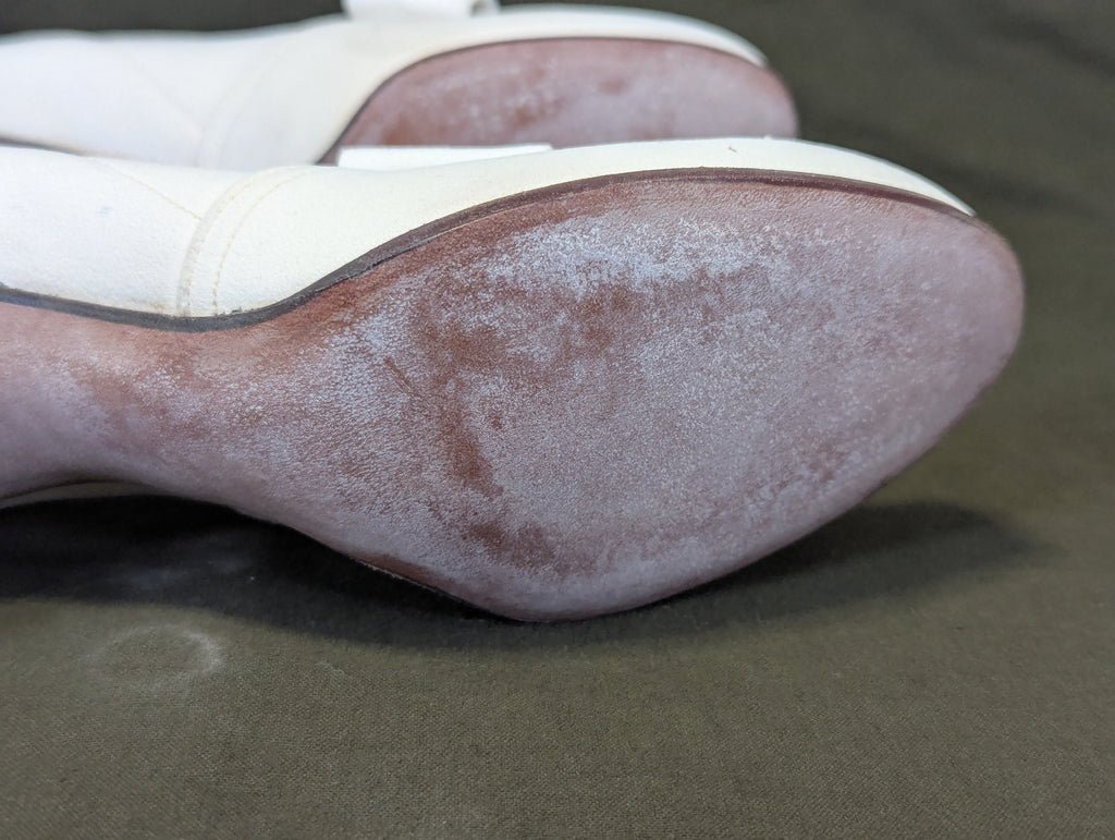 White Marine Corps Bow Pump Shoes in Box — image 17