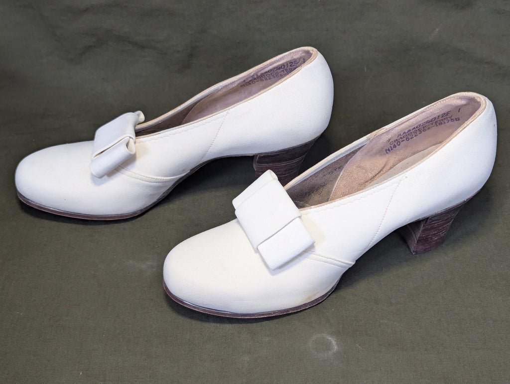 White Marine Corps Bow Pump Shoes in Box — image 7