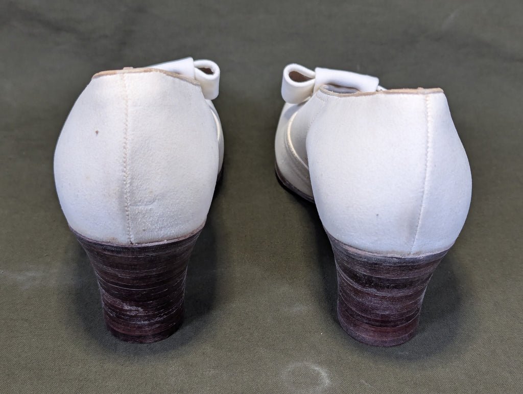 White Marine Corps Bow Pump Shoes in Box — image 9