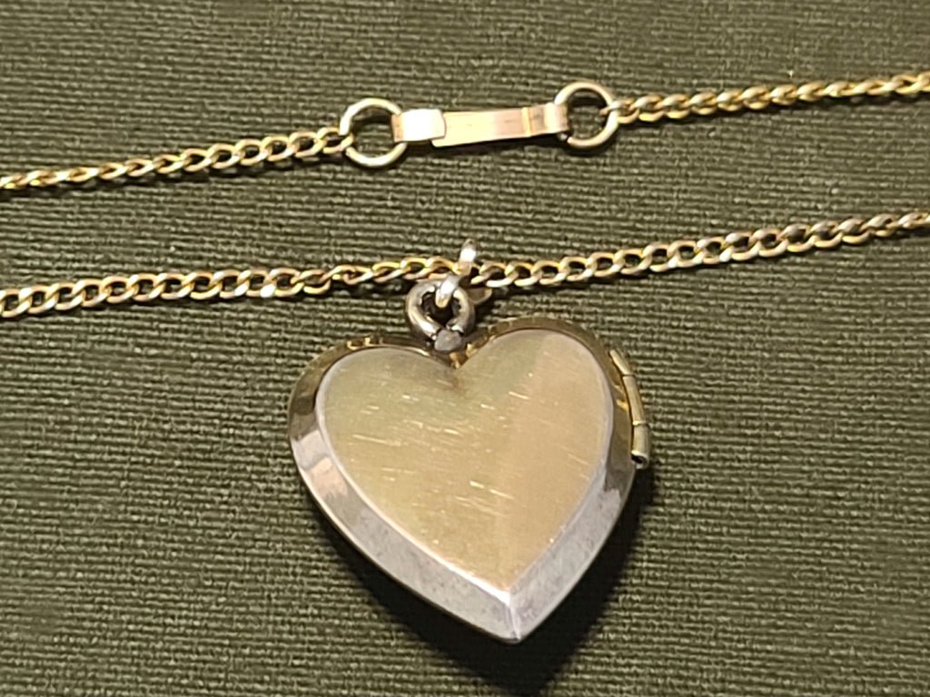 Marine Corps Sweetheart Heart Locket Necklace Mother of Pearl — image 6