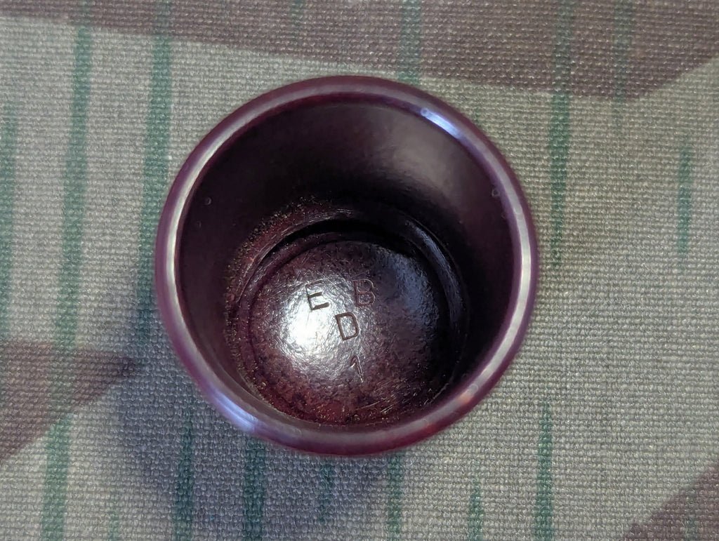 Red-Brown Bakelite Thimble 'Finger Hat' — image 4