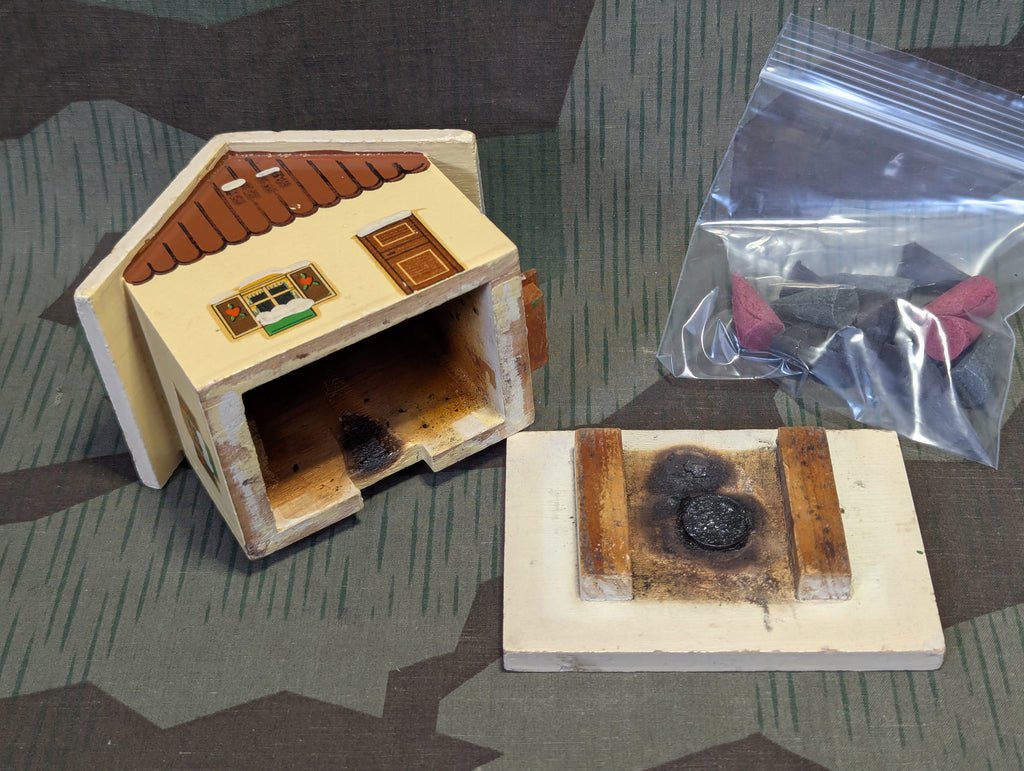 Vintage Räucherhaus German House — image 6
