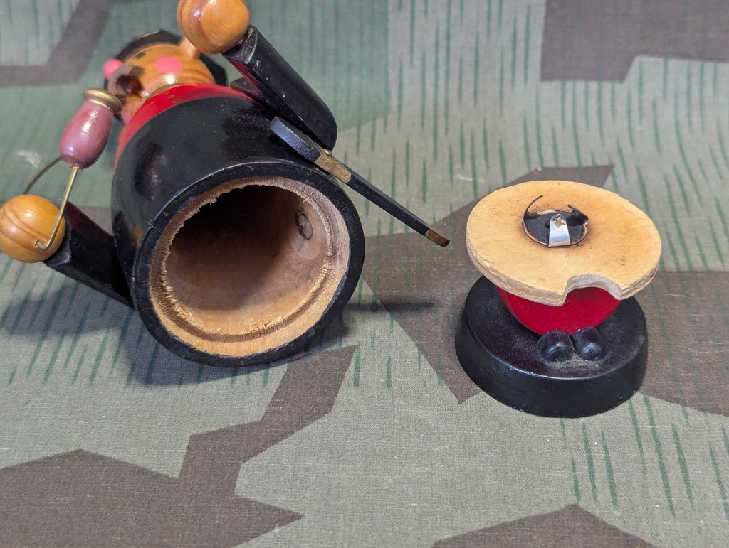 Vintage Räuchermann Soldier — image 7