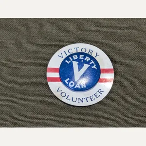 Victory Volunteer Liberty Loan Pin on Card