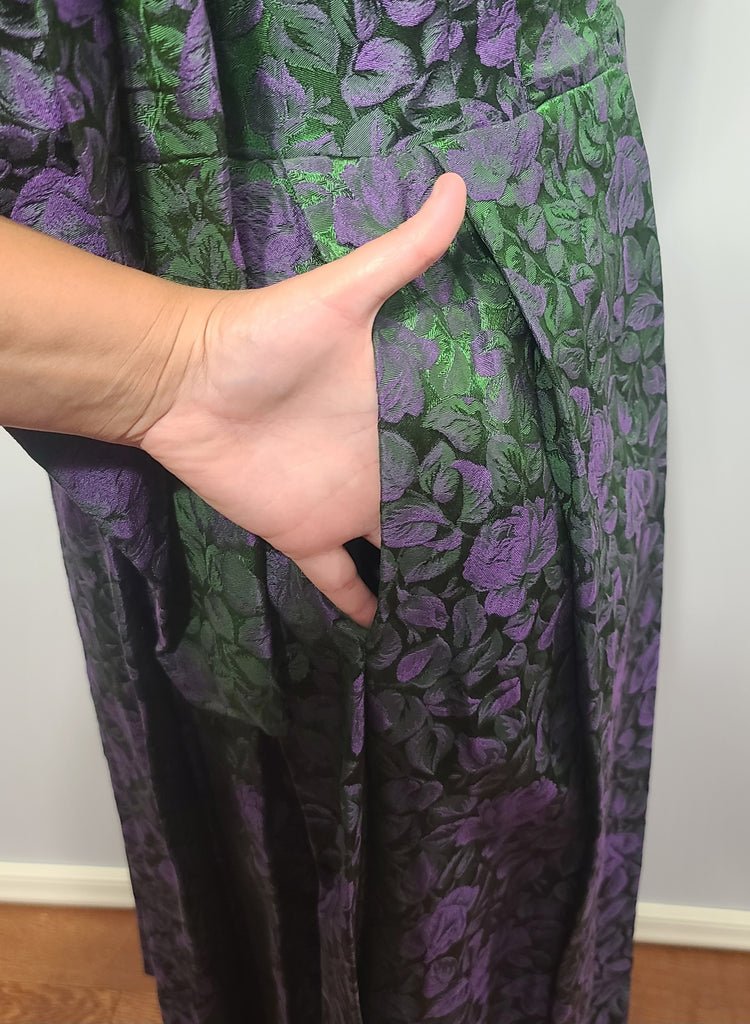 Green and Purple Dirndl(B-40' W-34' H-50') — image 12