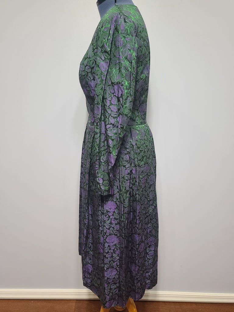 Green and Purple Dirndl(B-40' W-34' H-50') — image 3