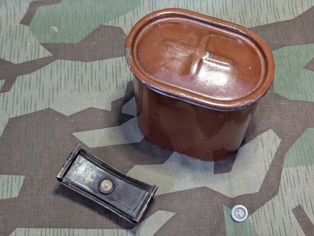 Brown Enamel Container — image 4