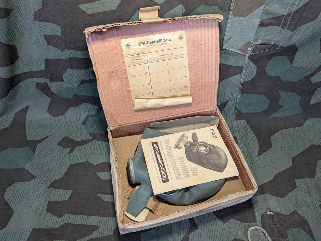 VM37 Volksgasmaske Luftschutz Gas Mask w/ Box