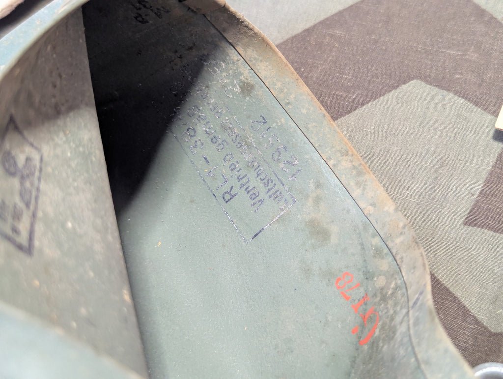 VM37 Volksgasmaske Luftschutz Gas Mask w/ Box — image 13