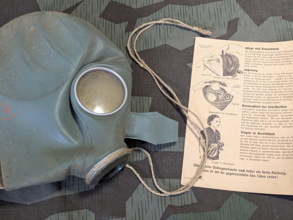 VM37 Volksgasmaske Luftschutz Gas Mask w/ Box — image 8