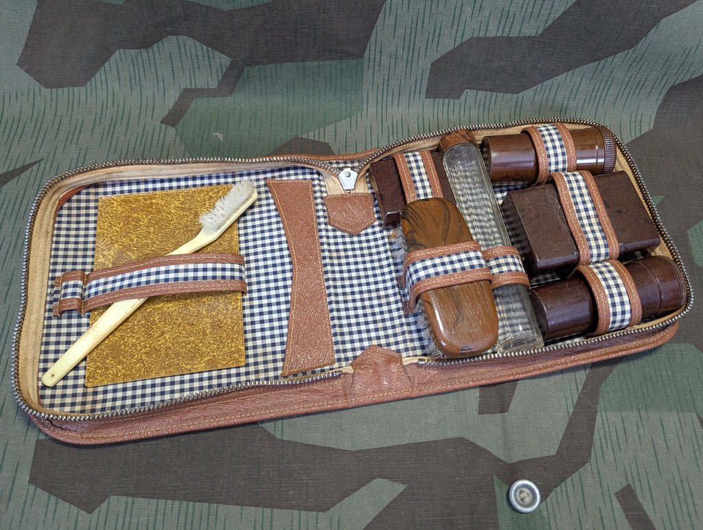 Nice Hygiene Kit Bakelite Components