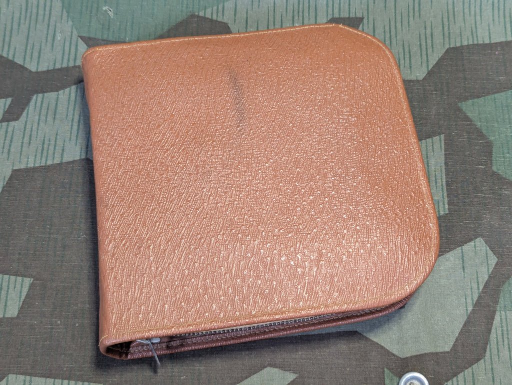 Nice Hygiene Kit Bakelite Components — image 14