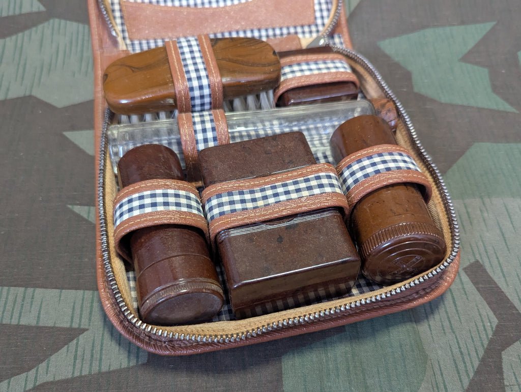 Nice Hygiene Kit Bakelite Components — image 2