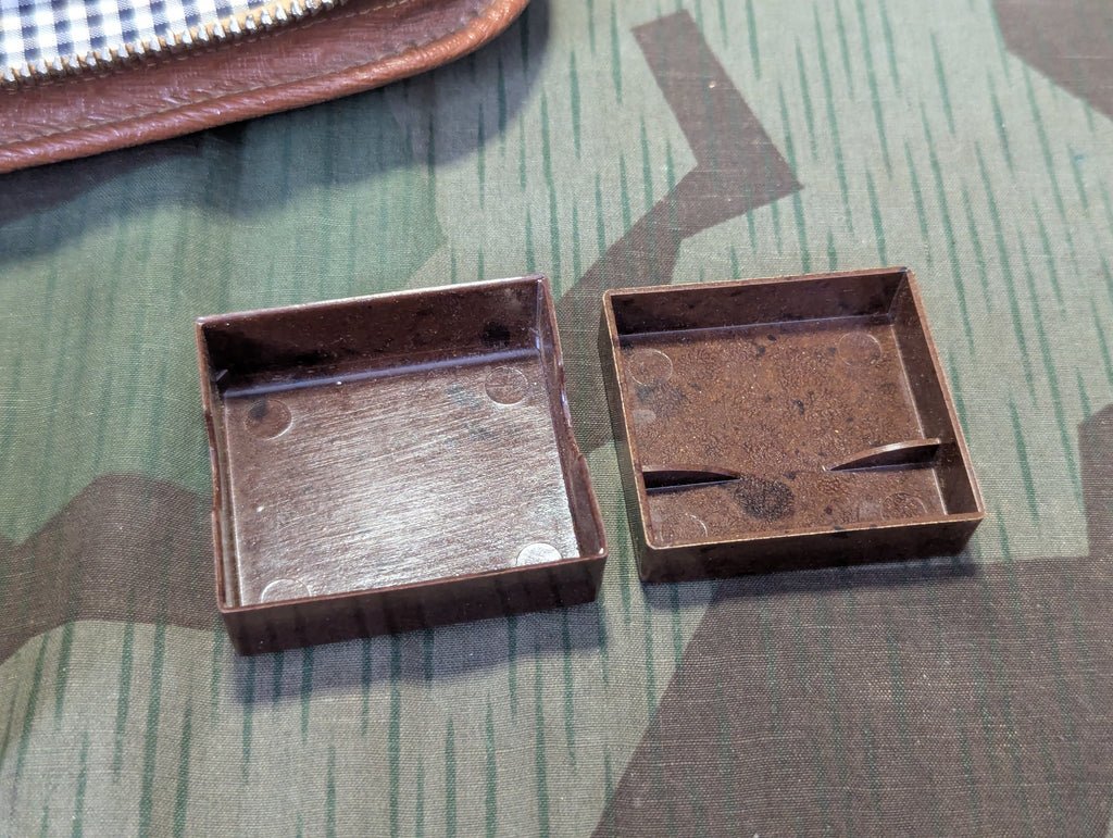 Nice Hygiene Kit Bakelite Components — image 7