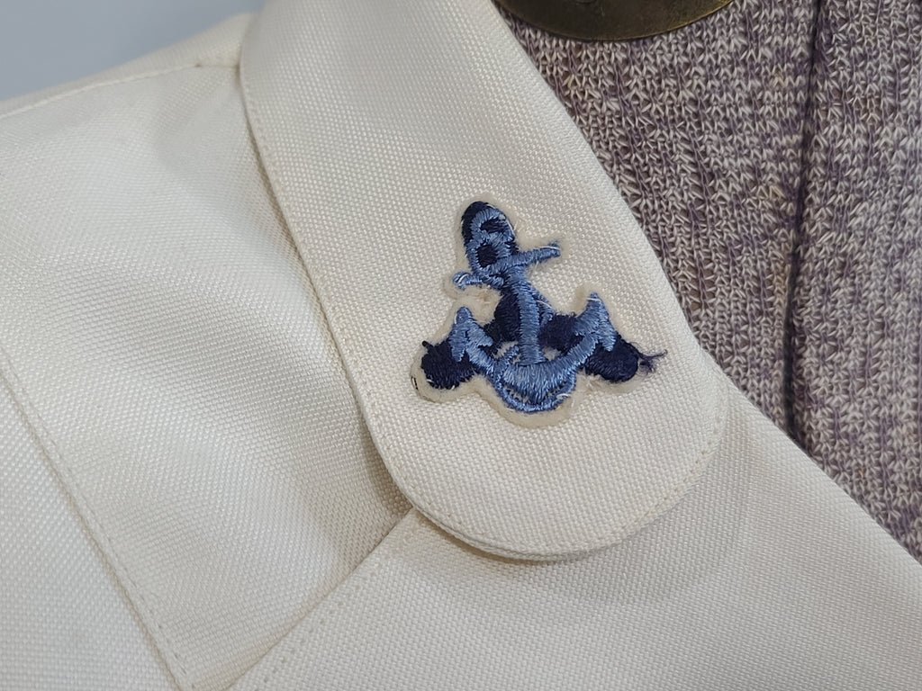 US Navy WAVES White Uniform Jacket & Skirt(B-36' W-24' H-34') — image 9