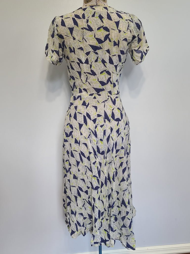 Newspaper Novelty Print Dress (as-is)(B-34' W.25.5' H-34') — image 3