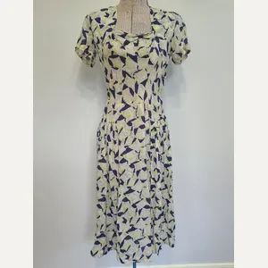 Newspaper Novelty Print Dress (as-is)(B-34' W.25.5' H-34')