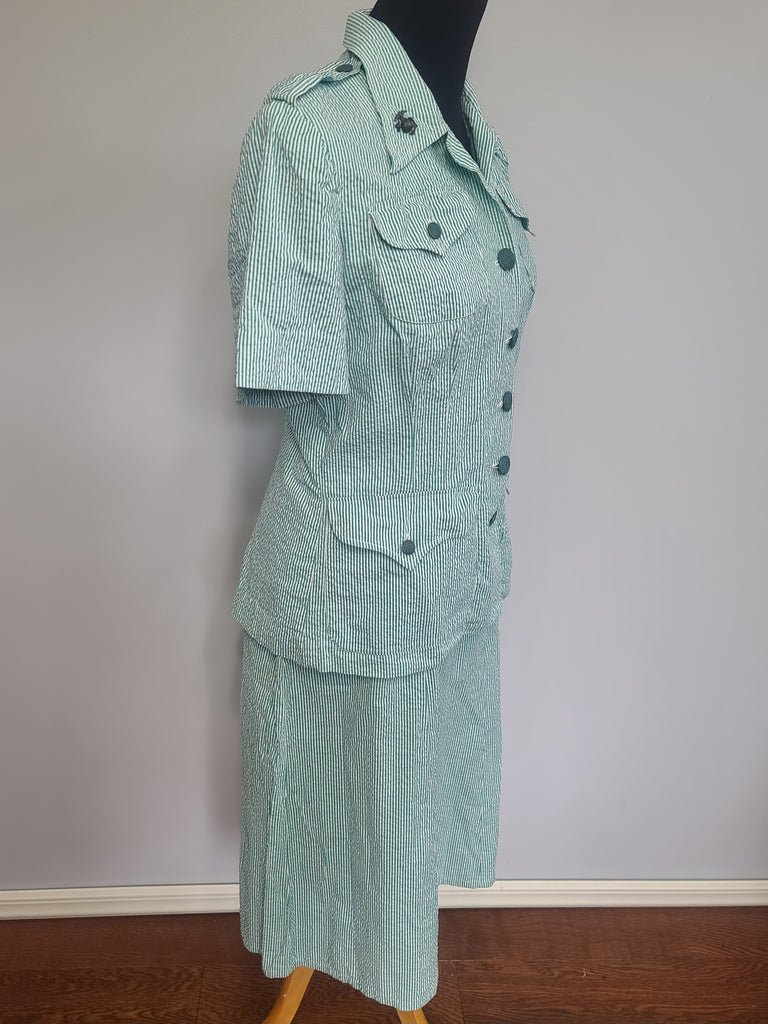 Marine Corps Seersucker Uniform: Jacket & Skirt(B-41' W-30' H-40') — image 4