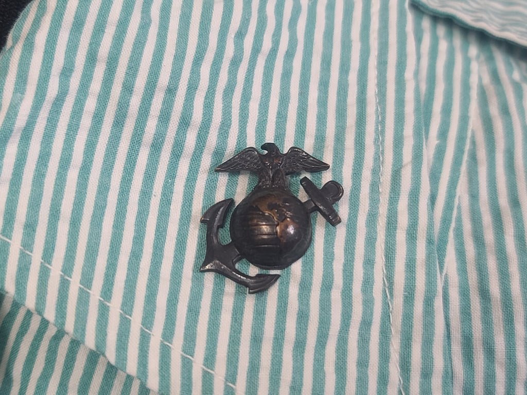 Marine Corps Seersucker Uniform: Jacket & Skirt(B-41' W-30' H-40') — image 7