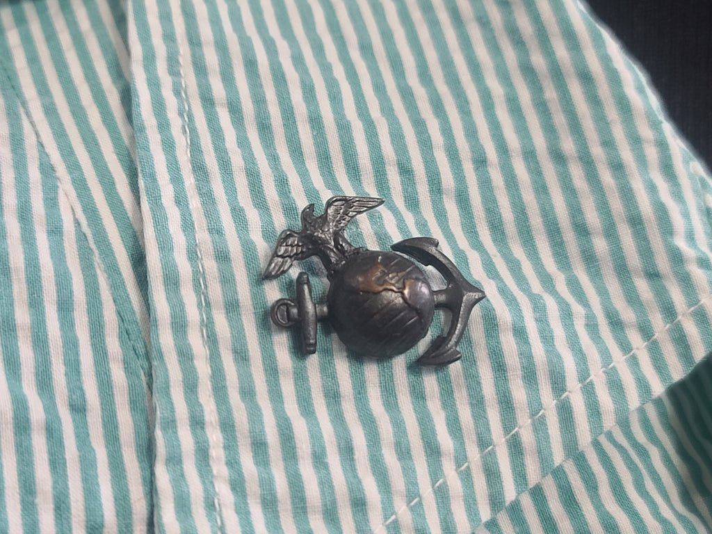 Marine Corps Seersucker Uniform: Jacket & Skirt(B-41' W-30' H-40') — image 8