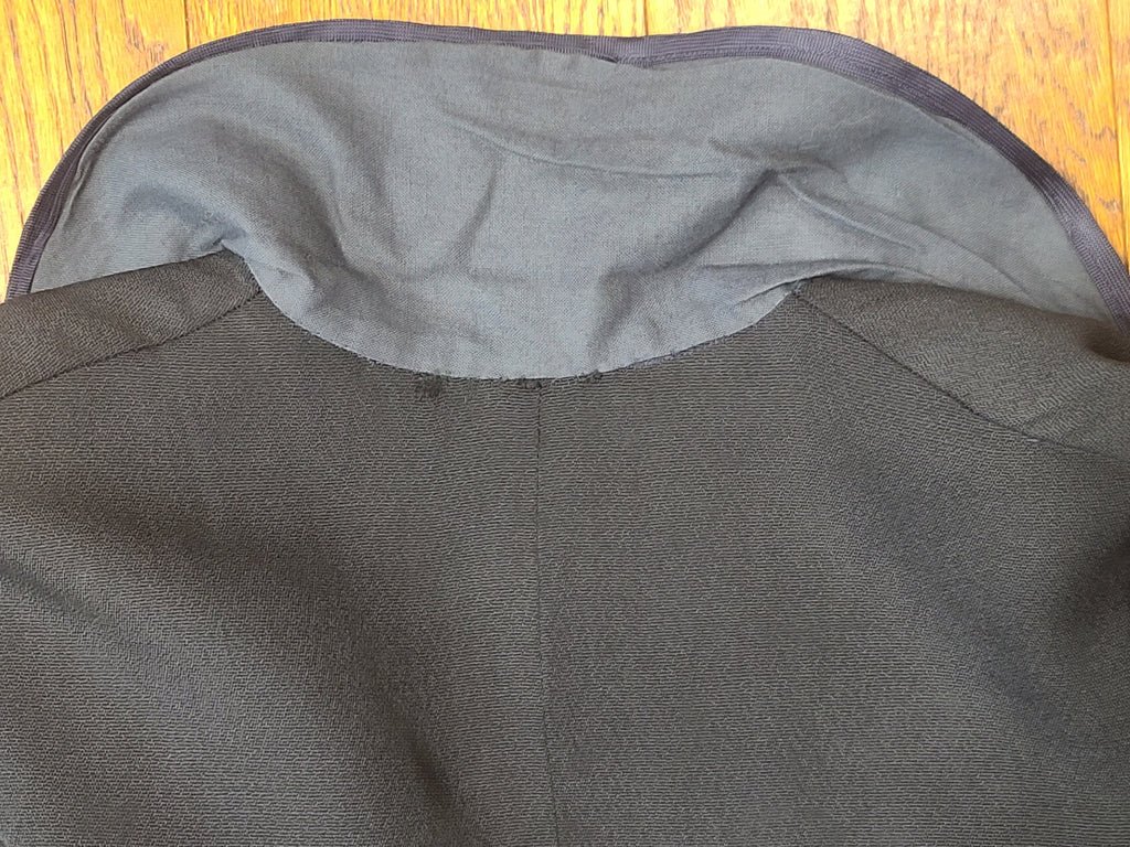 German 1920s Flapper Dress(B-40' W-37'H-42') — image 20