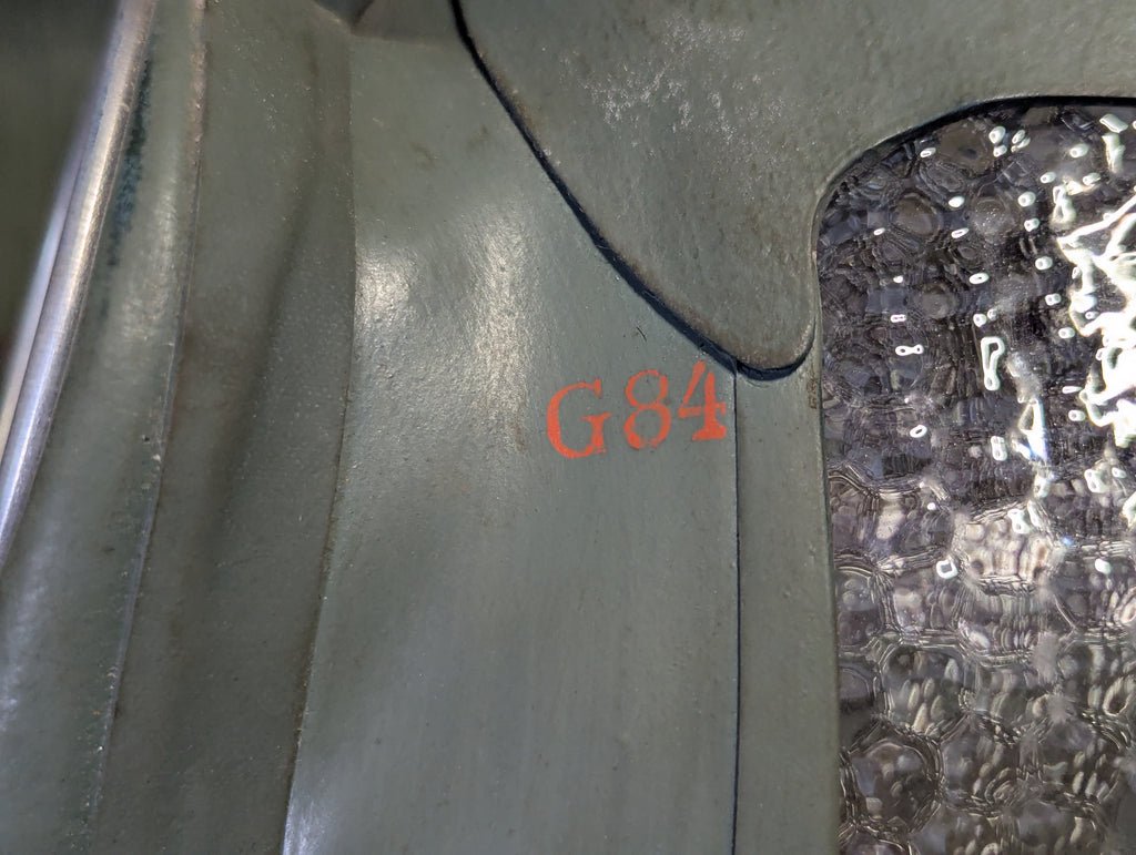 VM40 Volksgasmaske in Canister — image 18