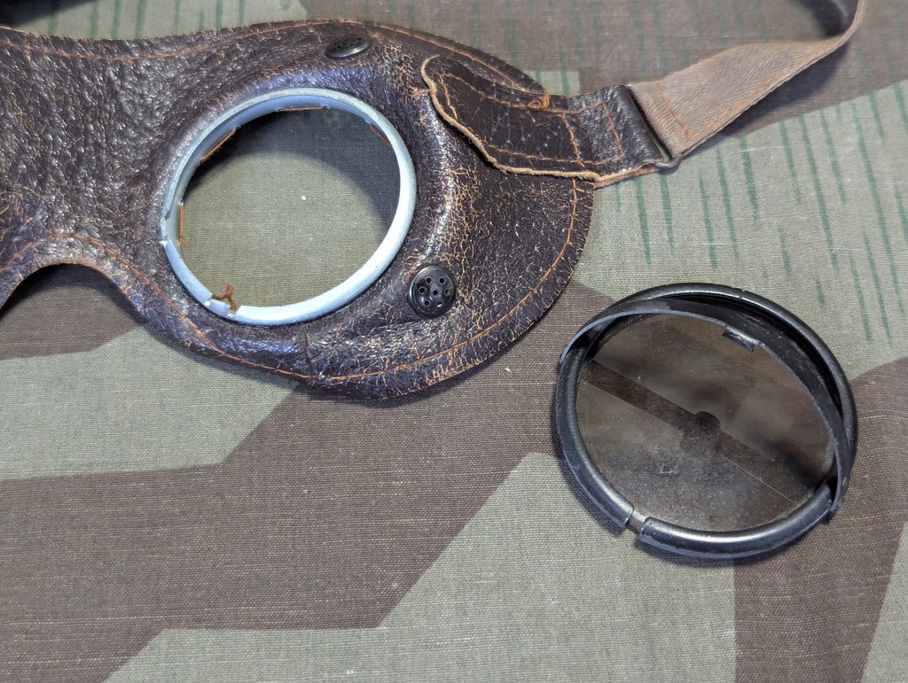 Original German Sun/Dust Leather Goggles — image 8