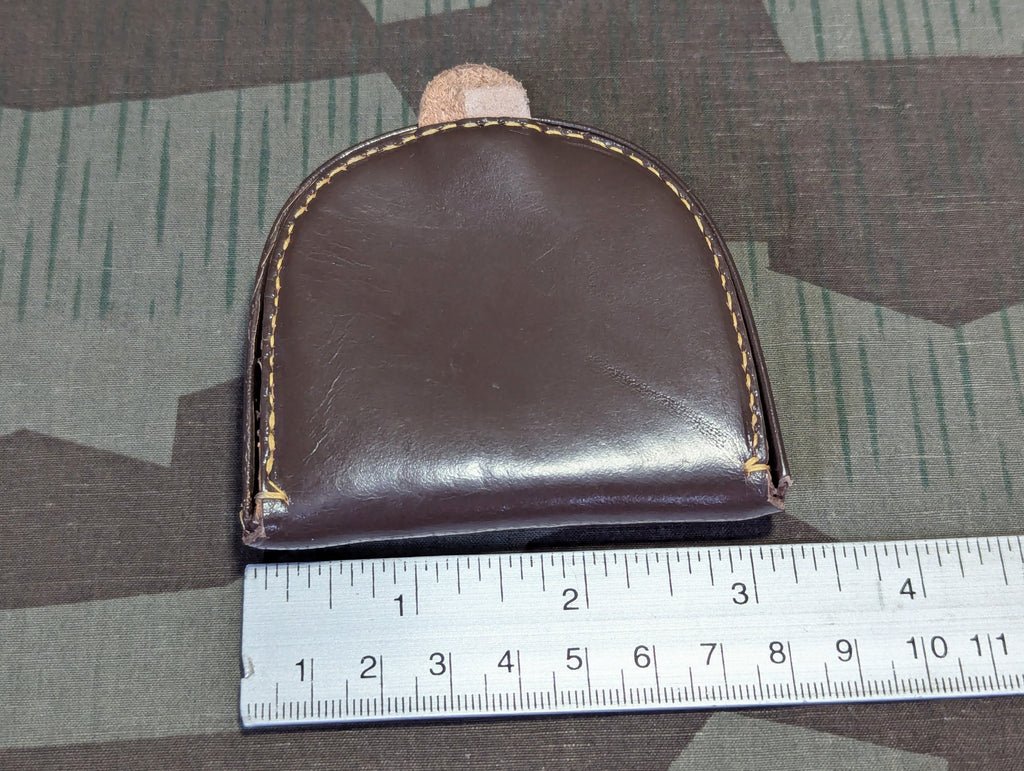 Original Deadstock Leather Wallet Horseshoe Form — image 2