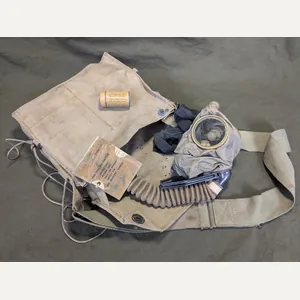 Original 1917 US Gasmask Size 3 Named W.F.Manire
