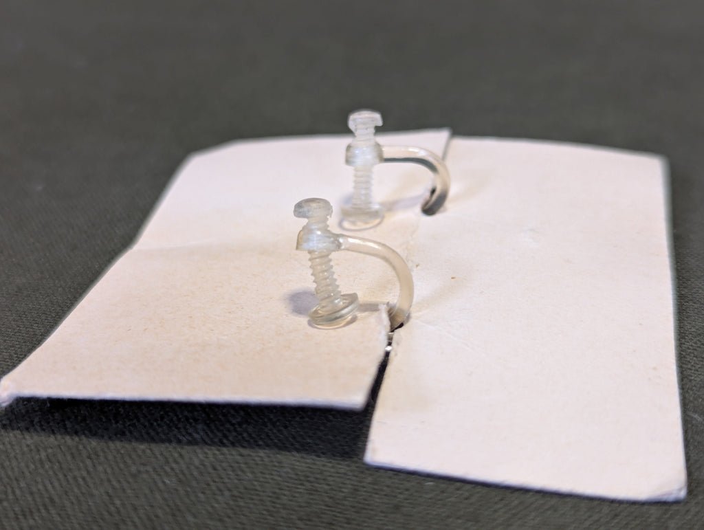 US Army Eagle Screw Back Earrings on Card — image 3