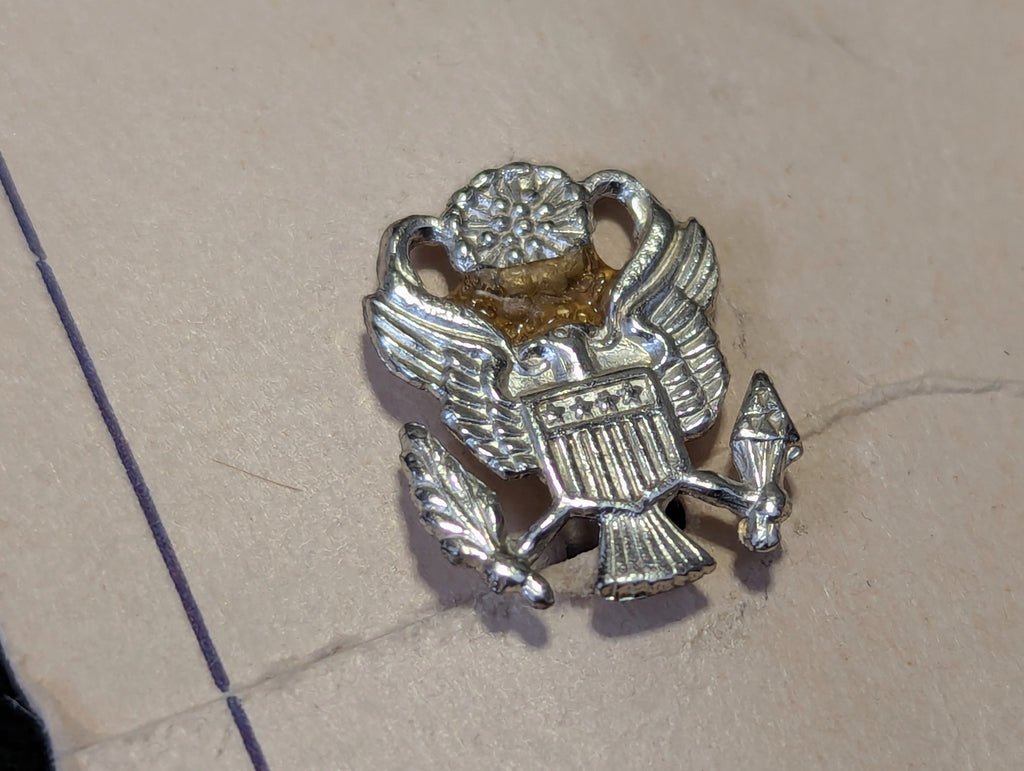 US Army Eagle Screw Back Earrings on Card — image 4