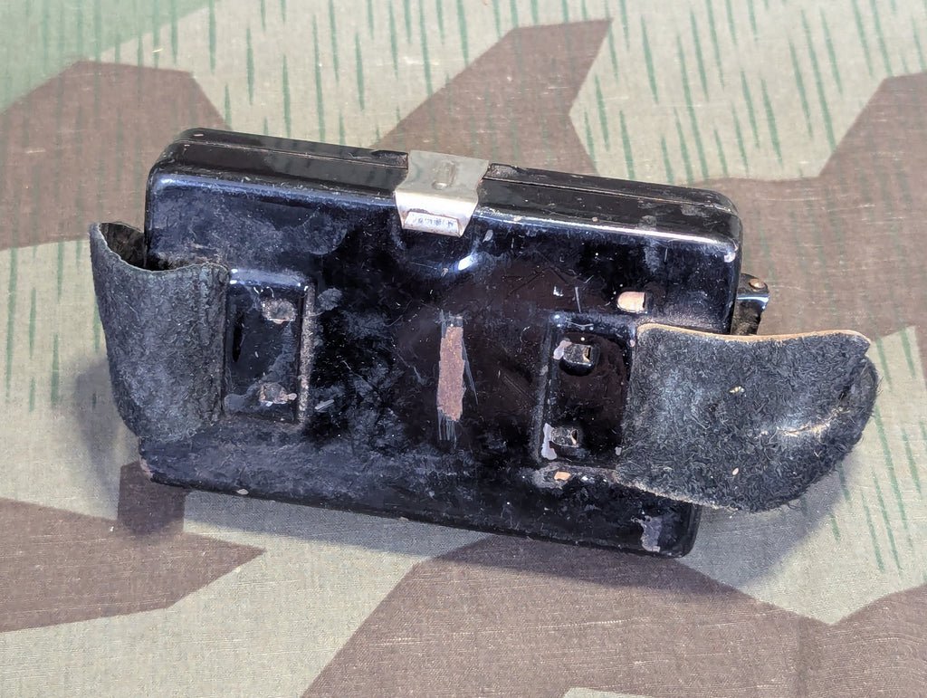 German Flip Cover 2 Color Flashlight — image 2