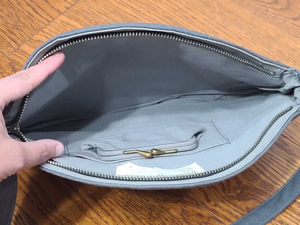 Cadet Nurse Purse — image 8