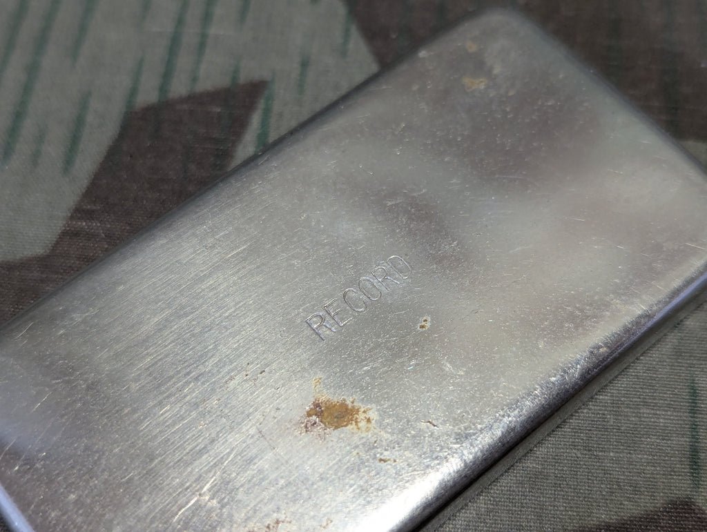 Record Syringe In Tin — image 2