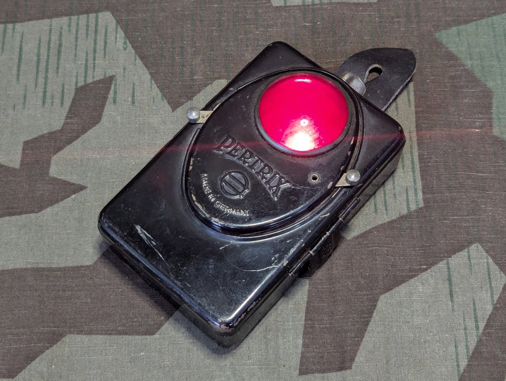 Pertrix No. 667 Flashlight — image 6