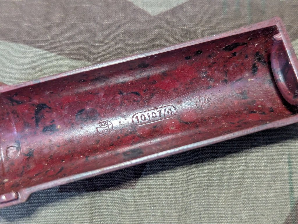 Small Bakelite Zeiler Flashlight — image 9