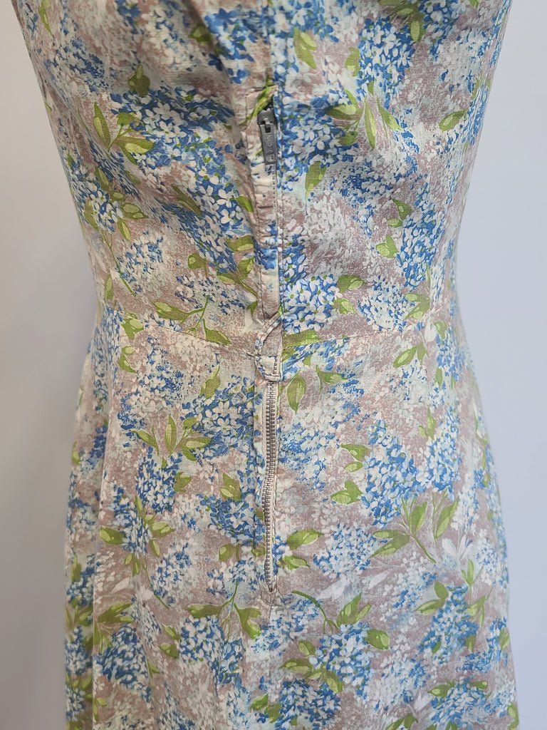 Light Blue and Green Flower Print Dress(B-37' W-28.5' H-39') — image 10