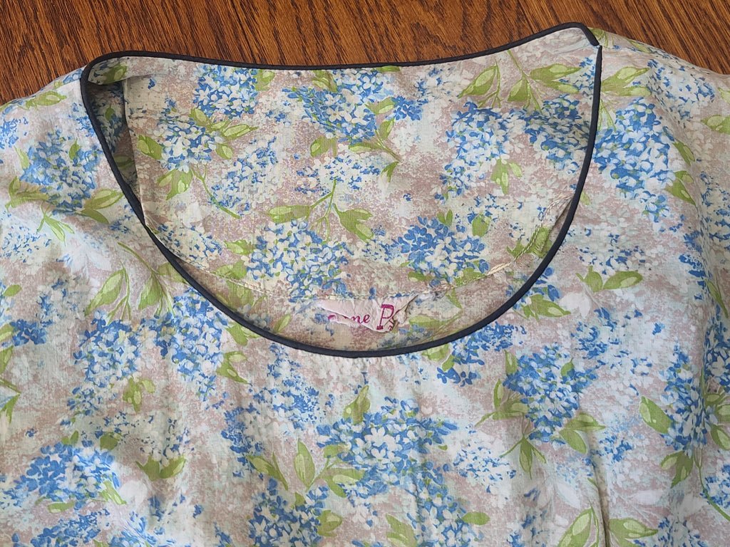 Light Blue and Green Flower Print Dress(B-37' W-28.5' H-39') — image 14