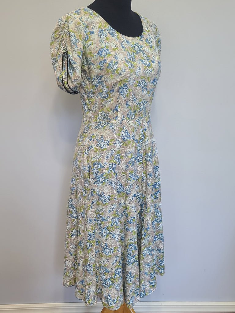 Light Blue and Green Flower Print Dress(B-37' W-28.5' H-39') — image 4